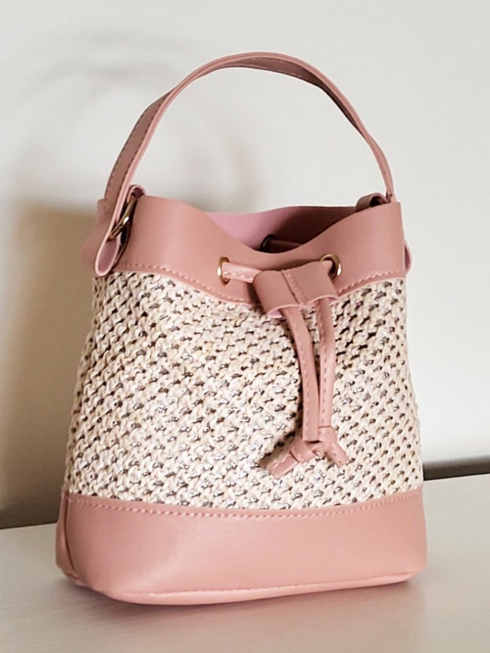 Vegan Drawstring Shoulder Crossbody Bag Mini Purse Pink Leather Woven New Unused